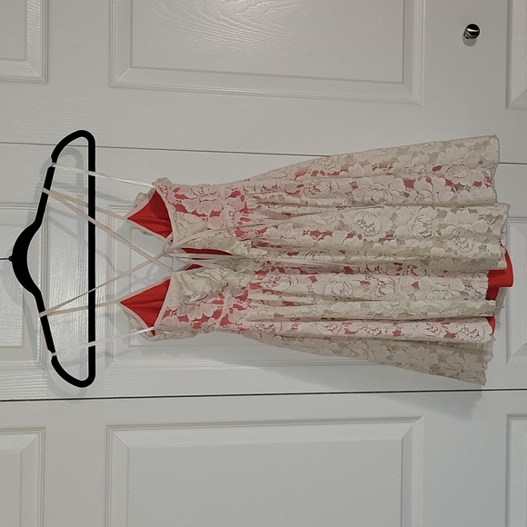 Chelsea & Violet mini dress, white lace with red slip, size medium - Picture 4 of 7